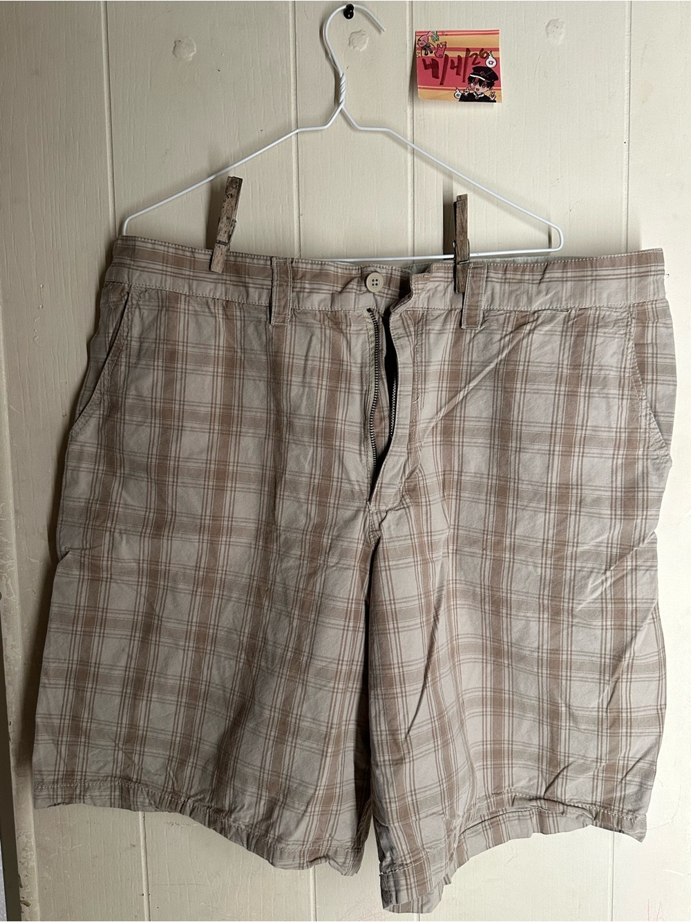 Mossimo Supply Co. Men's Beige Plaid Flat-Front Shorts